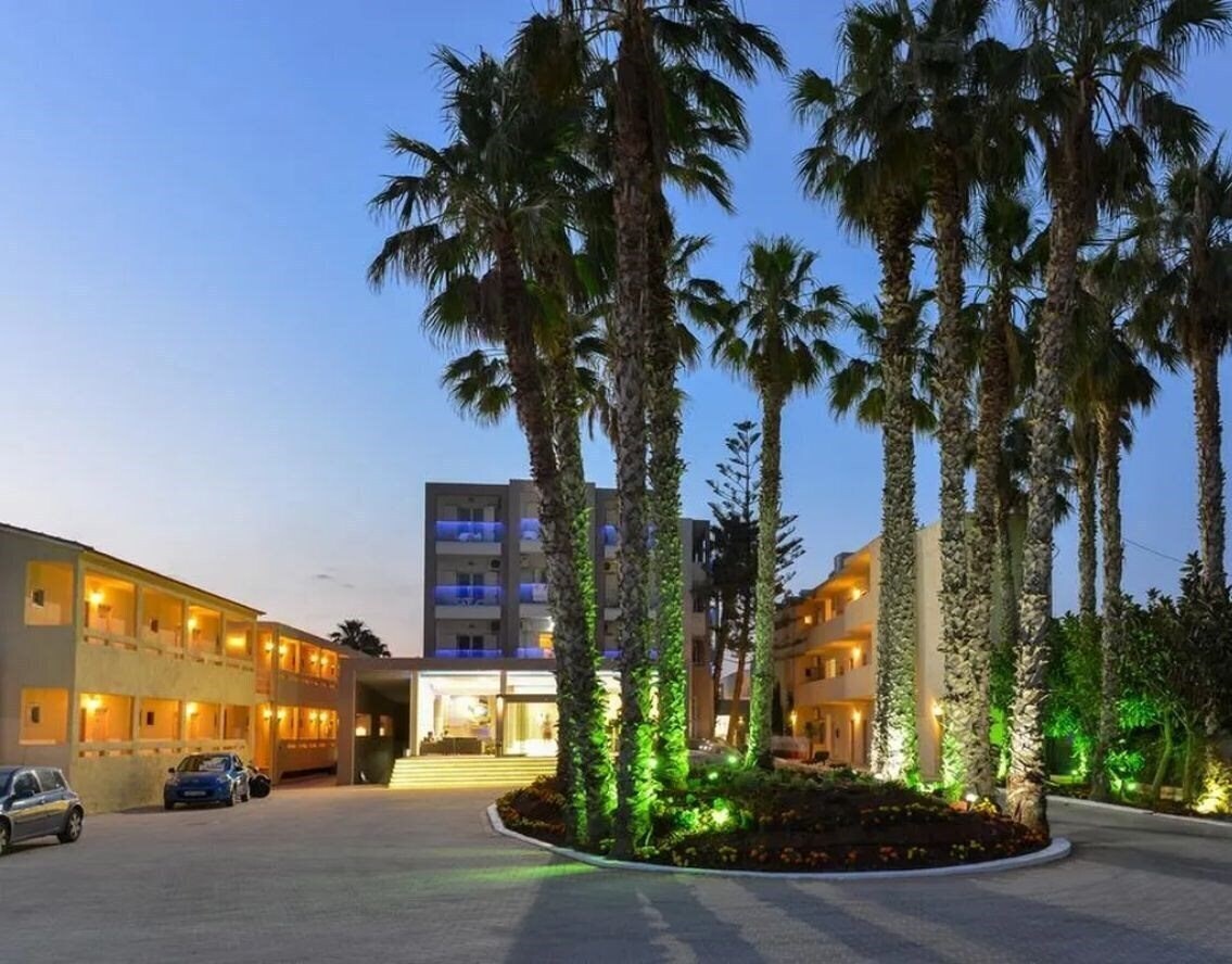 Апартаменты Carolina Mare (ex. Carolina Mare (ex. Phaedra Beach)) 3*